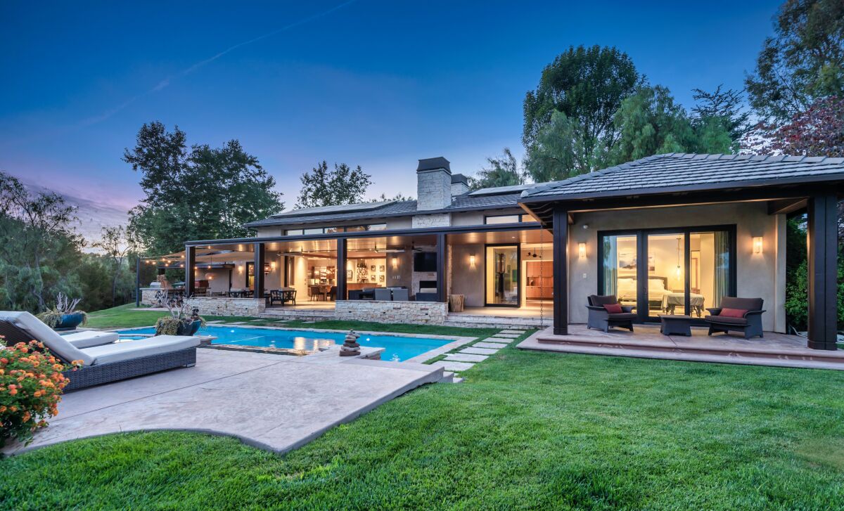 Джаред Гофф продает дом в Лос-Анджелесе за 7,5 млн долларов