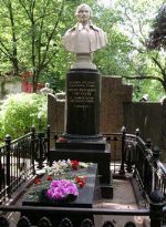 Подземная Москва: могила Гоголя