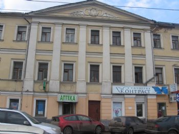 Дом Варгиных, 1757, 1780-1812, 1817-1850 гг. В этом доме в 1857-1858 гг. жил и работал писатель Л.Н.Толстой